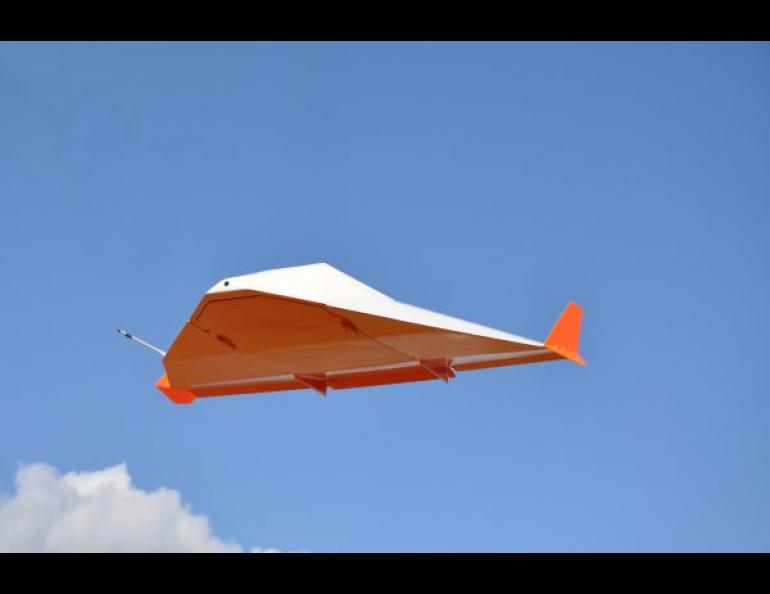 This high-altitude shuttle system was dropped from a balloon at 70,000 feet and glided to the ground in Oregon under the supervision of ACUASI personnel on Sept. 26. Photo courtesy Near Space Corp.