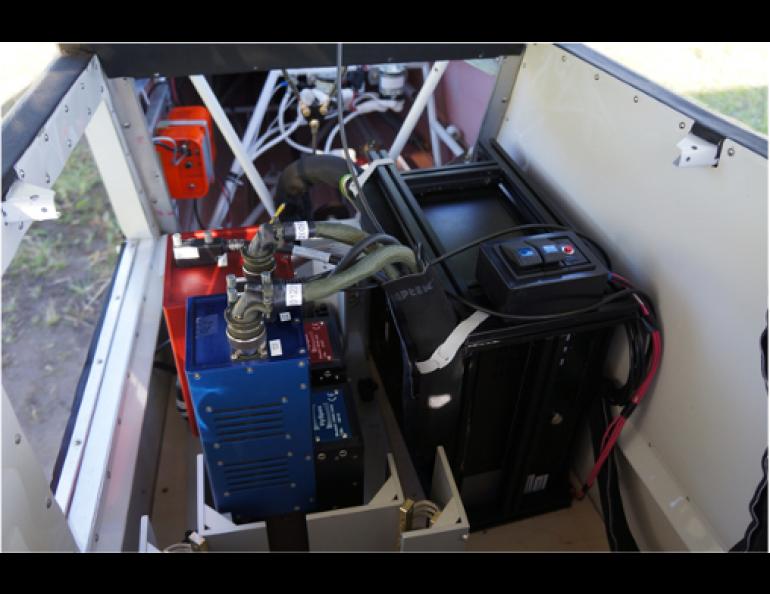 The hyperspectral system in an Aviat Husky airplane. Photo: Geophysical Institute 