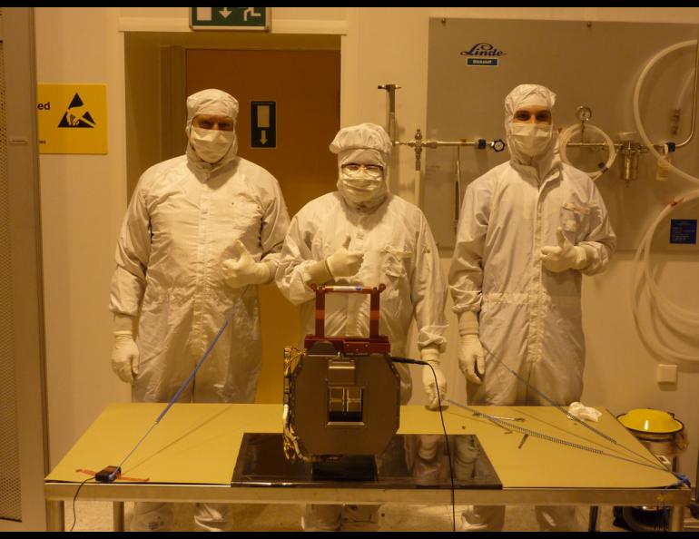 Technicians deliver the James Webb Space Telescope NIRSpec microshutter array to Astrium. Photo by Astrium/NIRSpec