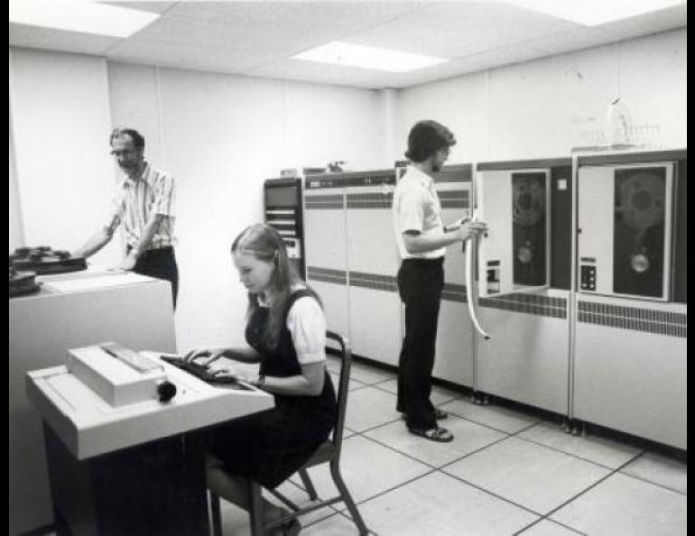 Dick Million and Celia Rohwer with Vax mainframe computer. GI archival photo