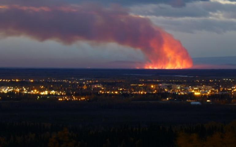 A smoke plume rises from the 2012 Dry Creek Fire, as seen from UAF’s West Ridge. Photo courtesy Geophysical Institute.