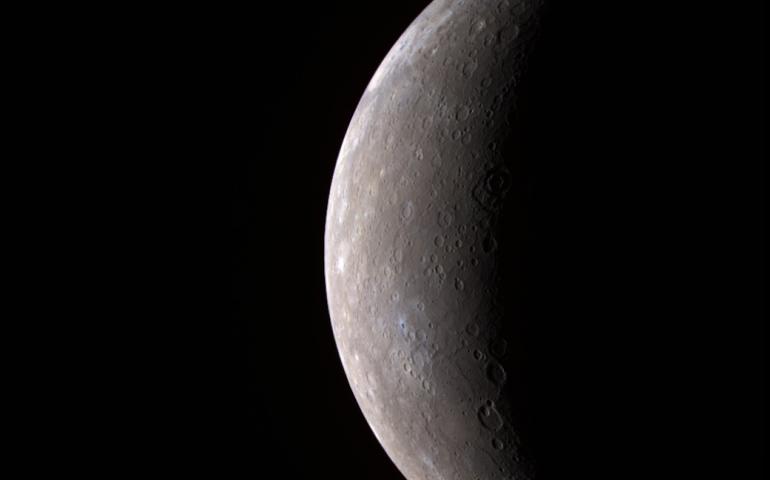 This color image of Mercury was generated from three Messenger images taken through filters sensitive to light in different wavelengths. Credit: NASA/Johns Hopkins University Applied Physics Laboratory/Carnegie Institution of Washington