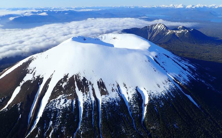 Mount Edgecumbe rises in the foreground with Crater Ridge behind and to the north on May 19, 2022. Photo by Max Kaufman/Alaska Volcano Observatory
