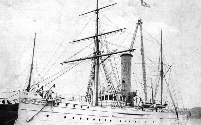 The U.S. Revenue Cutter Manning, pictured here in 1898, was in Kodiak Harbor during the great earthquake of 1900. Public domain photo.