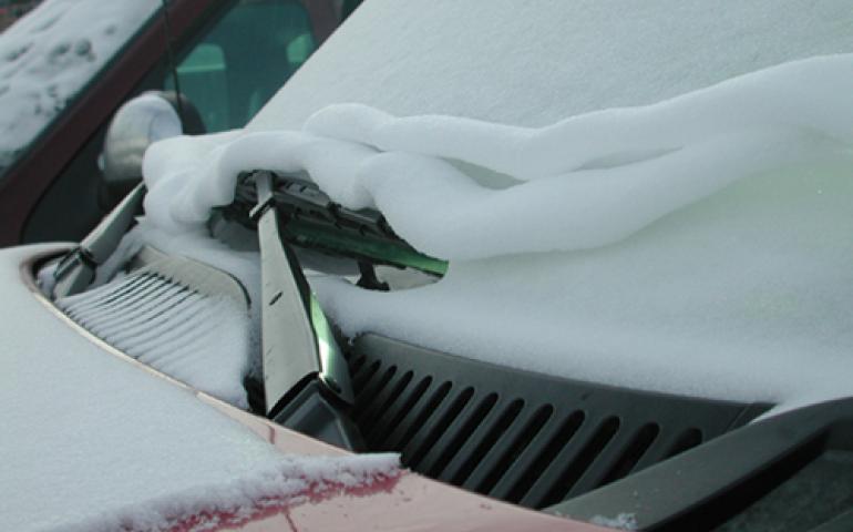  A wrinkled carpet of snow on a windshield. Matthew Sturm photo. 