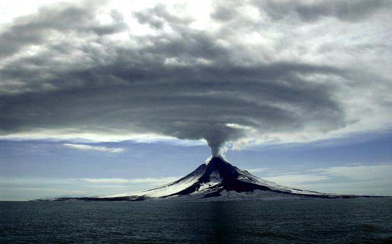 Augustine Volcano during its 2005-2006 eruption. Cyrus Read, Alaska Volcano Observatory/USGS.